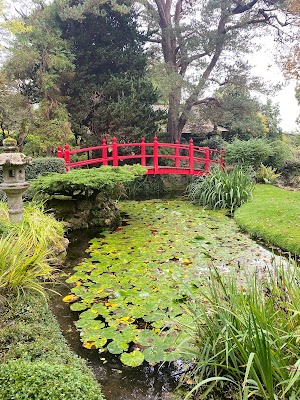 Na Gairdíní Seapánacha (The Japanese Gardens)