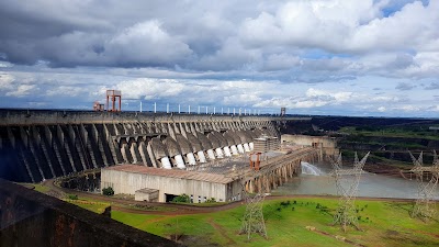 Represa de Itaipú (Itaipu Dam)