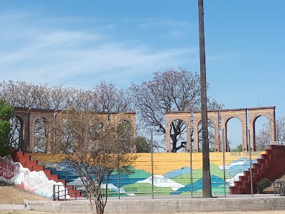 Plaza de los Inmigrantes (Plaza de los Inmigrantes)