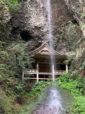 学園寺 (Gakuen-ji Temple)