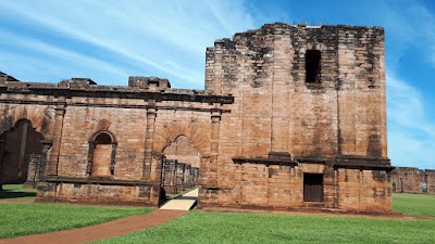 Ruinas de Jesús de Tavarangue (Ruins of Jesús de Tavarangue)