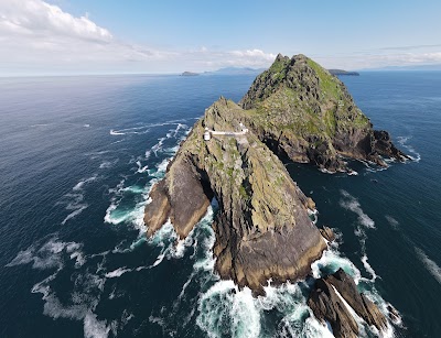 sket Islands</place_en_name>Oileáin na Blascaod (Blasket Islands)