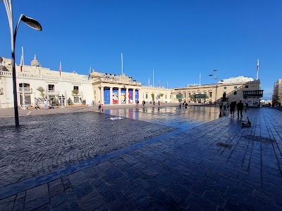 Pjazza San Ġorġ (St. George's Square)