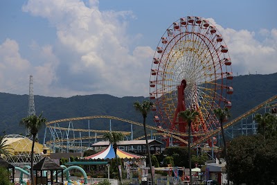 和歌山マリーナシティ (Wakayama Marina City)