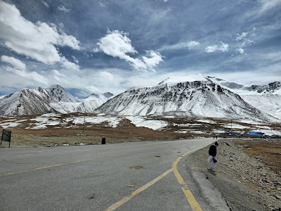 پاس خنجرب (Khunjerab Pass)