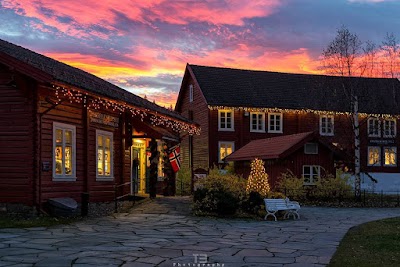 Hadeland Glassverk (Hadeland Glassworks)