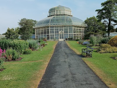 Na Gairdíní Bóthar Náisiúnta (The National Botanic Gardens)