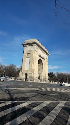 قوس النصر (The Triumphal Arch)