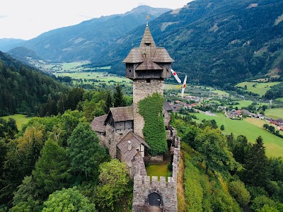 Burg Falkenstein (Falkenstein Castle)