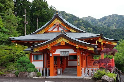 那智山青岸渡寺 (Nachisan Seiganto-ji Temple)