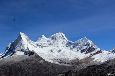 Montaña Huandoy (Huandoy Mountain)