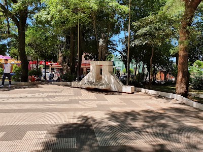 Plaza de Paraguarí (Paraguarí Plaza)