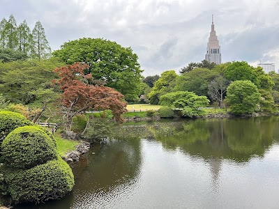 新宿御苑 (Shinjuku Gyoen National Garden)