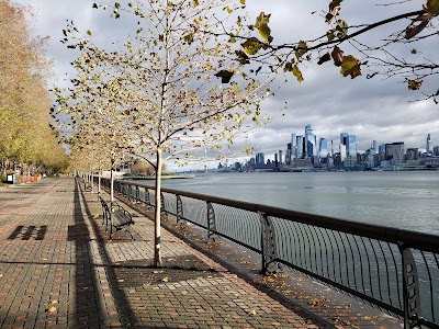 Hoboken Waterfront Walkway (Hoboken Waterfront Walkway)