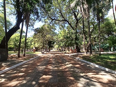 Plaza Uruguaya (Plaza Uruguaya)