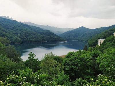 Göygöl Gölü (Goygol Lake)