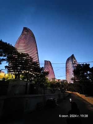 Alov Qüllələri (Flame Towers)