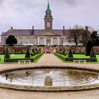 Museam na hEalaíne Nua-aoiseach na hÉireann (Irish Museum of Modern Art)