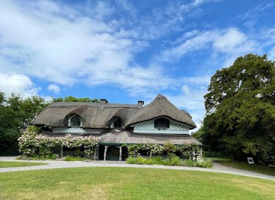 Teach na hEilbhe (The Swiss Cottage)