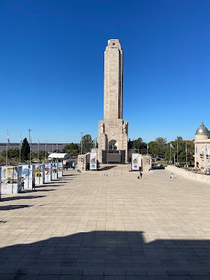 Monumento Nacional a la Bandera (National Flag Memorial)