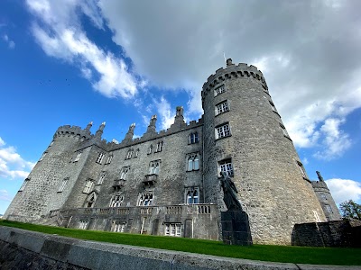 Caisleán Chill Chainnigh (Kilkenny Castle)