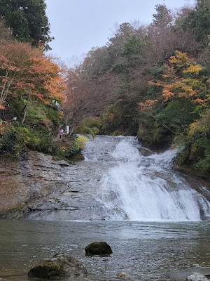 淡網の滝 (Awamata Falls)