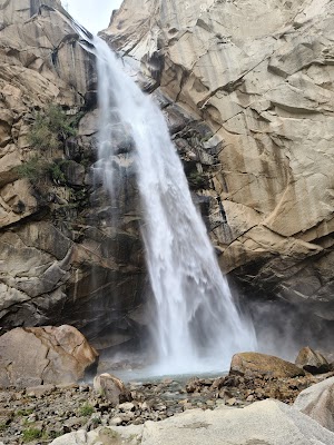 آبشار دره خوش (Darreh Khosh Waterfall)