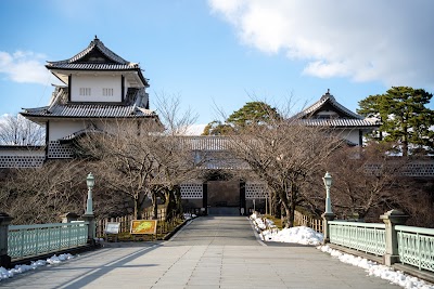 金沢城公園 (Kanazawa Castle Park)