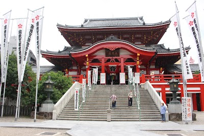 大須観音 (Osu Kannon Temple)