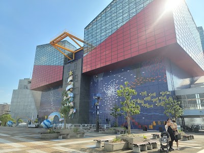 海遊館 (Osaka Aquarium Kaiyukan)