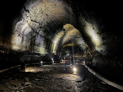 만장굴 (Manjanggul Cave)