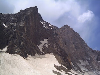 علم کوه (Mount Alam-Kuh)