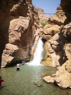 آبشار کرمانشاه (Kermanshah Waterfall)