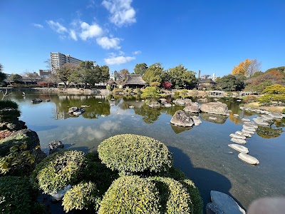 水前寺成趣園 (Suizenji Jojuen Garden)