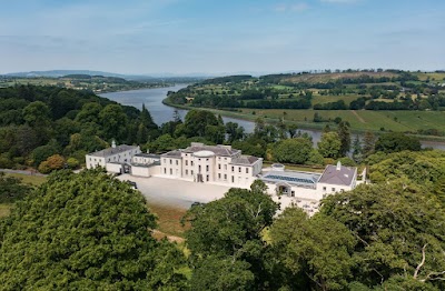 Teach agus Gairdíní na Conngrev (Mount Congreve House and Gardens)