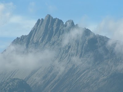 Gunung Carstensz (Mount Cartensz)