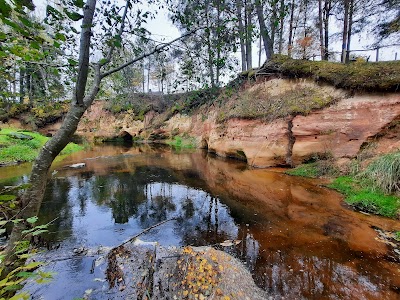 Raganu klintis (Raganu Klintis (Witch's Cliffs))