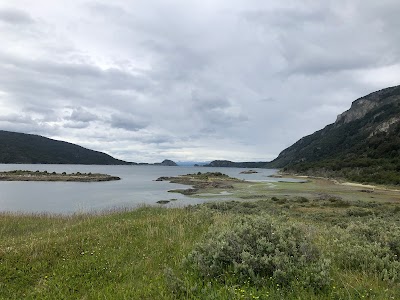 Bahía Lapataia (Lapataia Bay)