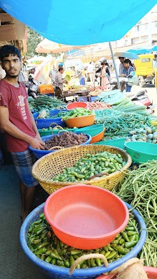 سوق منكا (Ménaka Market)