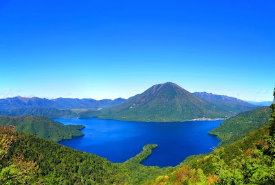 中禅寺湖 (Lake Chuzenji)