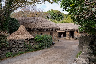 제주민속촌 (Jeju Folk Village)