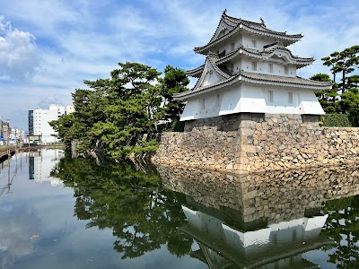 高松城 (Takamatsu Castle)