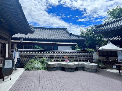 전주 전통술 박물관 (Jeonju Korean Traditional Wine Museum)