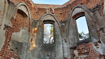 Sv. Jāņa baznīcas drupas (Ruins of the Church of St. John)