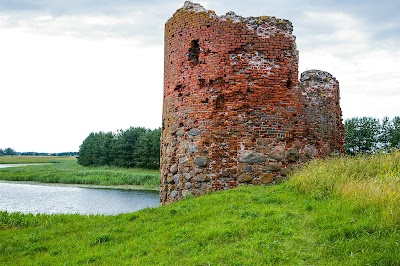 Piltenes pilsdrupas (Piltene Castle Ruins)