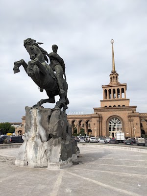 Երևանի երկաթուղային կայարան (Yerevan Railway Station)