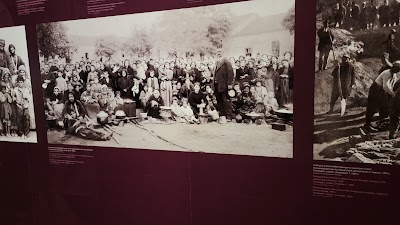 Հայոց ցեղասպանության հուշահամալիր (Armenian Genocide Memorial in Aparan)