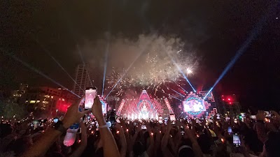 كورنيش بيروت (Beirut Waterfront)