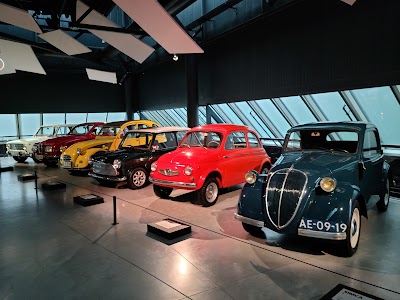 Rīgas Motormuzejs (Riga Motor Museum)