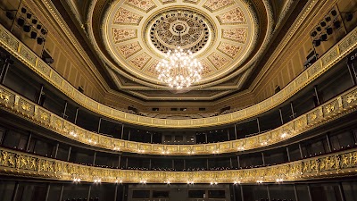 Latvijas Nacionālā opera (Latvian National Opera)